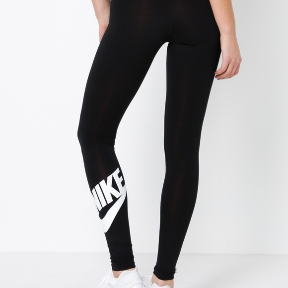 Nike Pants - Nike workout leggings with logo